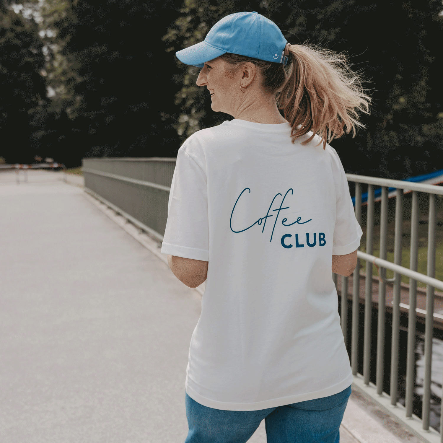 T-Shirt Coffee Club