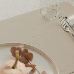 Wendbares Platzset eckig Herz Creme