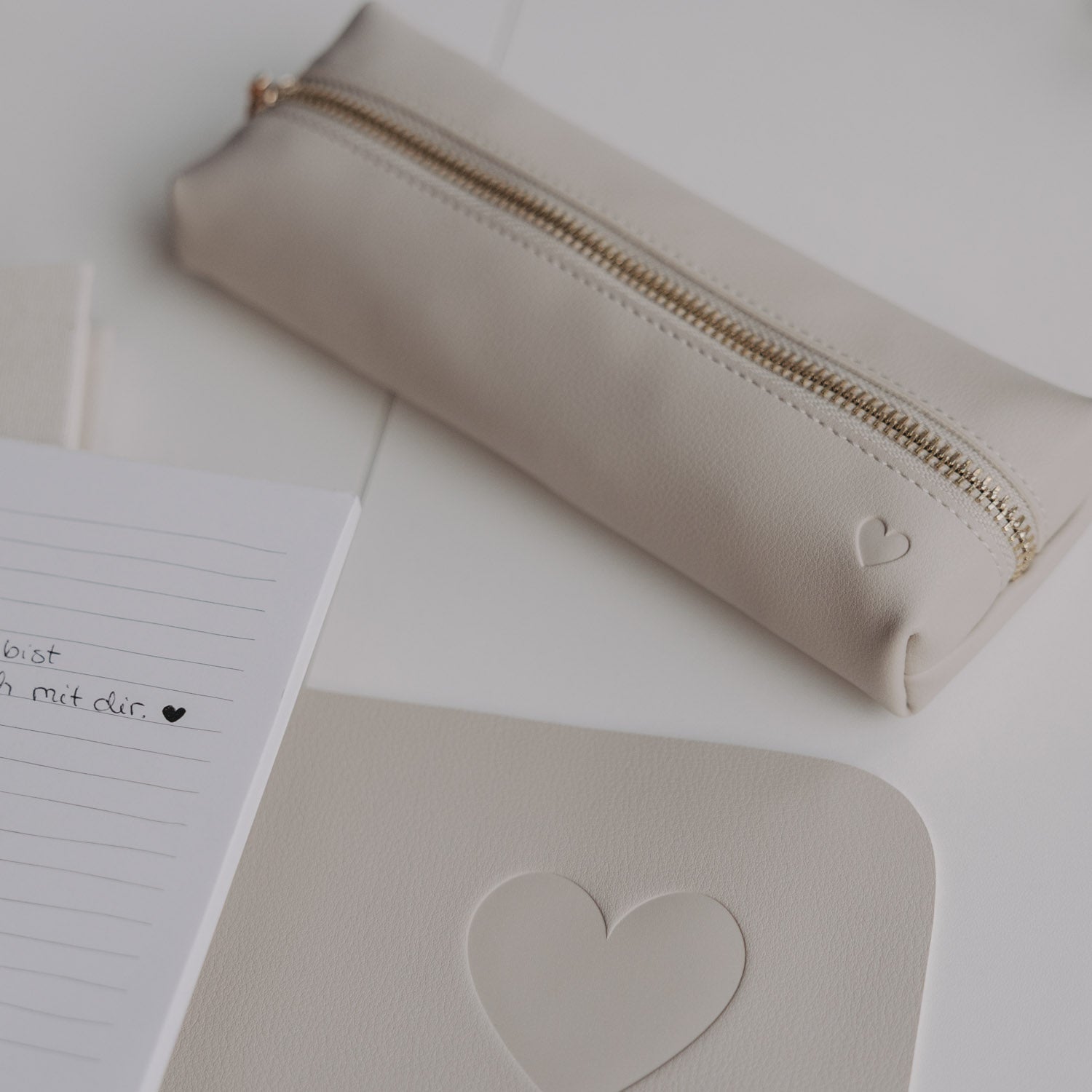 Federtasche Herz taupe