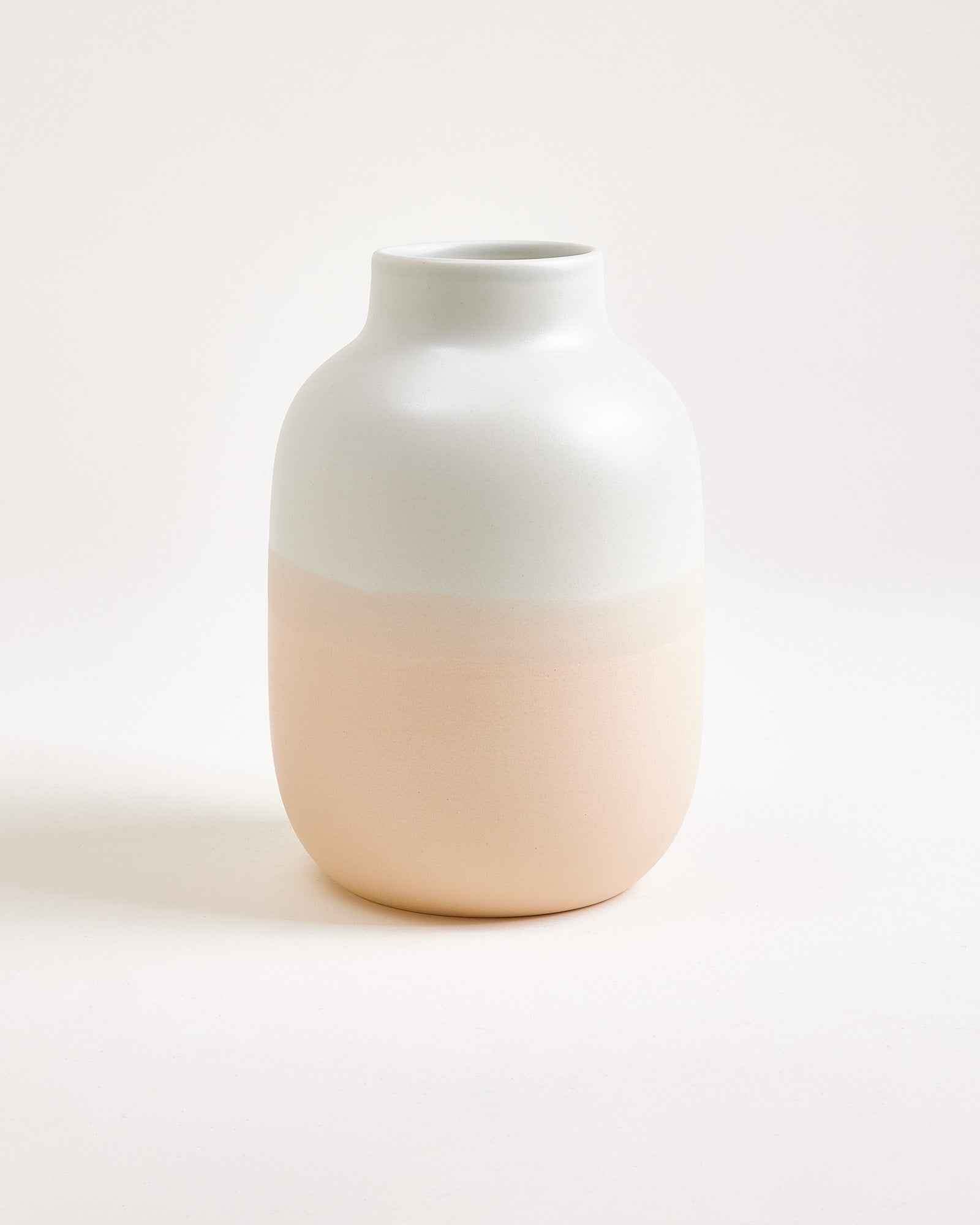 Nuno Vase M hellblau sand